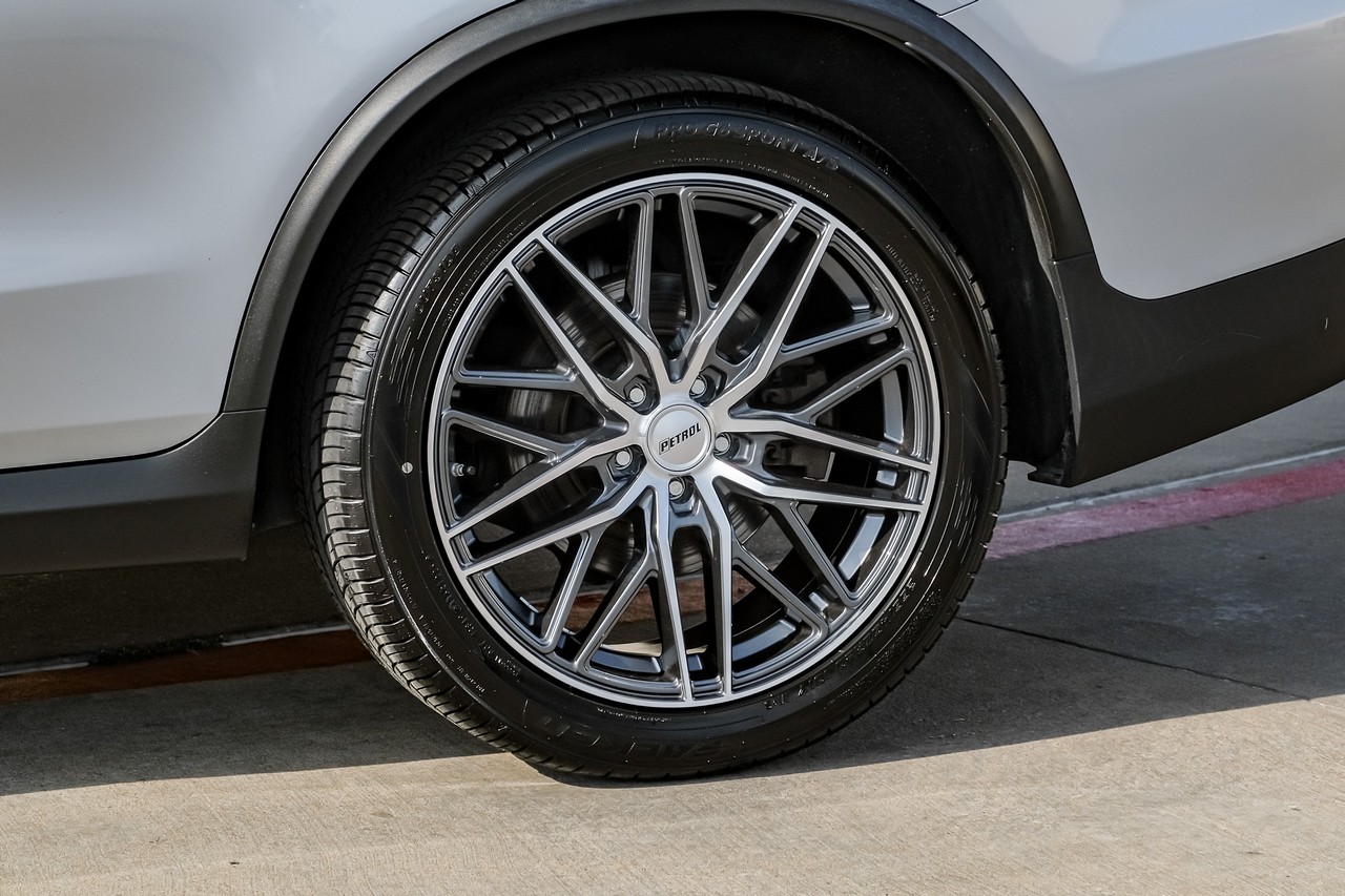 Mercedes-Benz GLC Vehicle Main Gallery Image 52