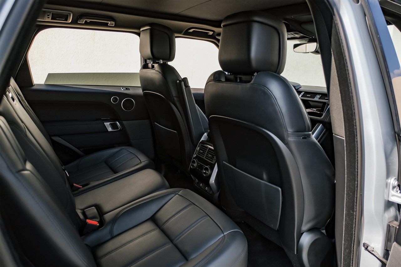 Land Rover Range Rover Sport Vehicle Main Gallery Image 36