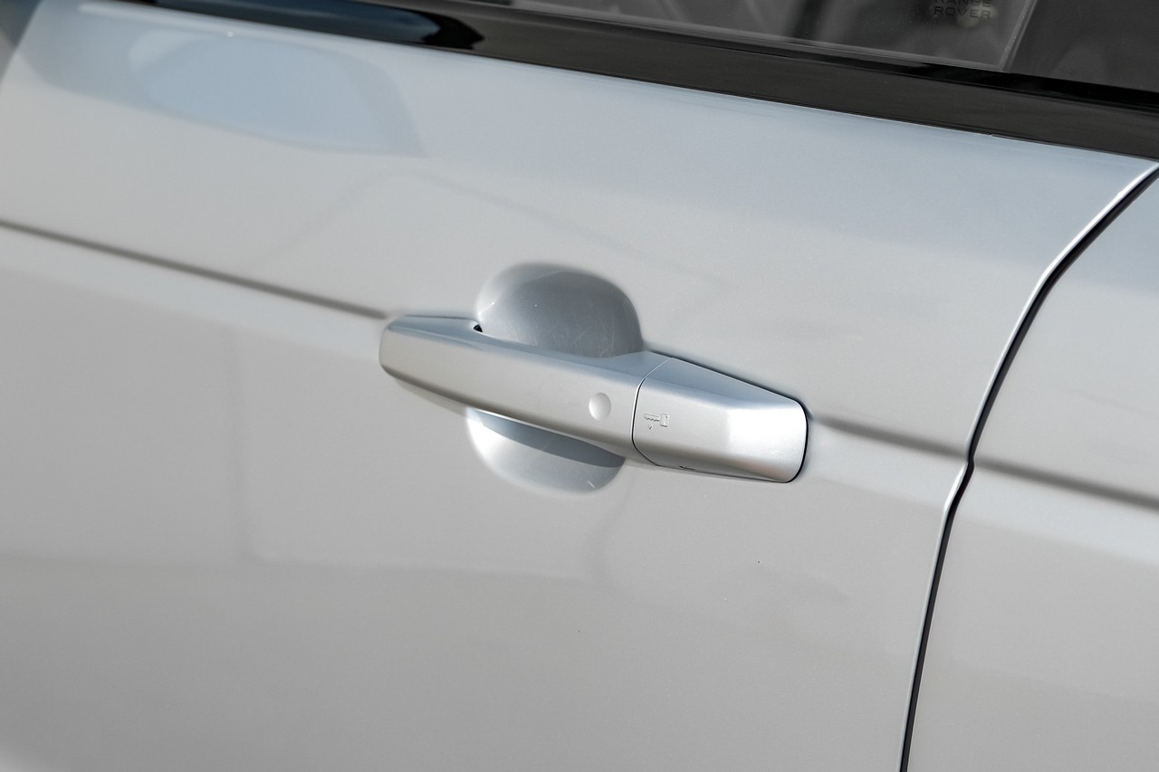 Land Rover Range Rover Sport Vehicle Main Gallery Image 41
