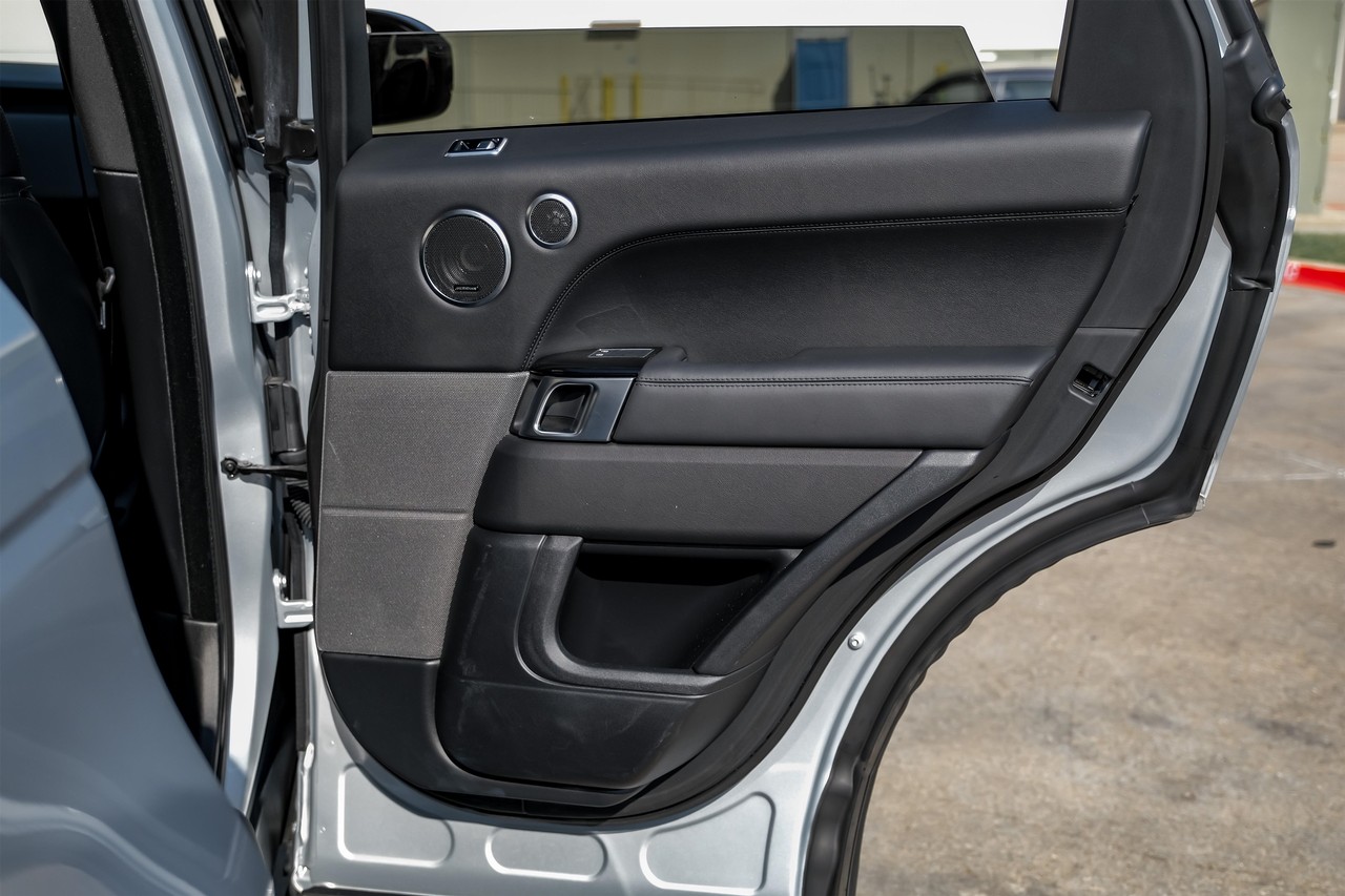 Land Rover Range Rover Sport Vehicle Main Gallery Image 45