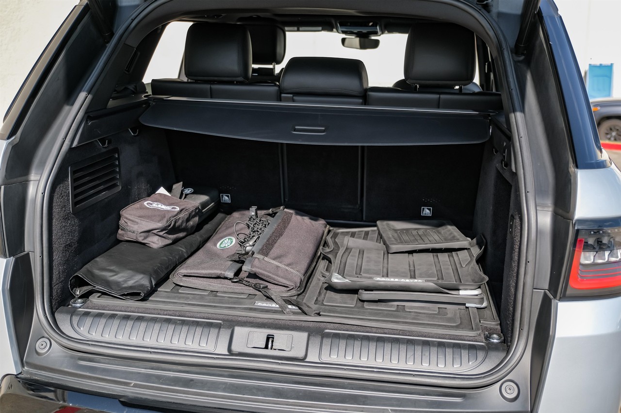 Land Rover Range Rover Sport Vehicle Main Gallery Image 48