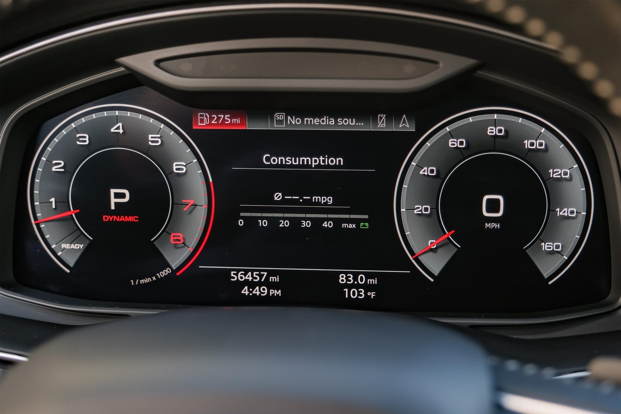 Audi Q8 Vehicle Main Gallery Image 20