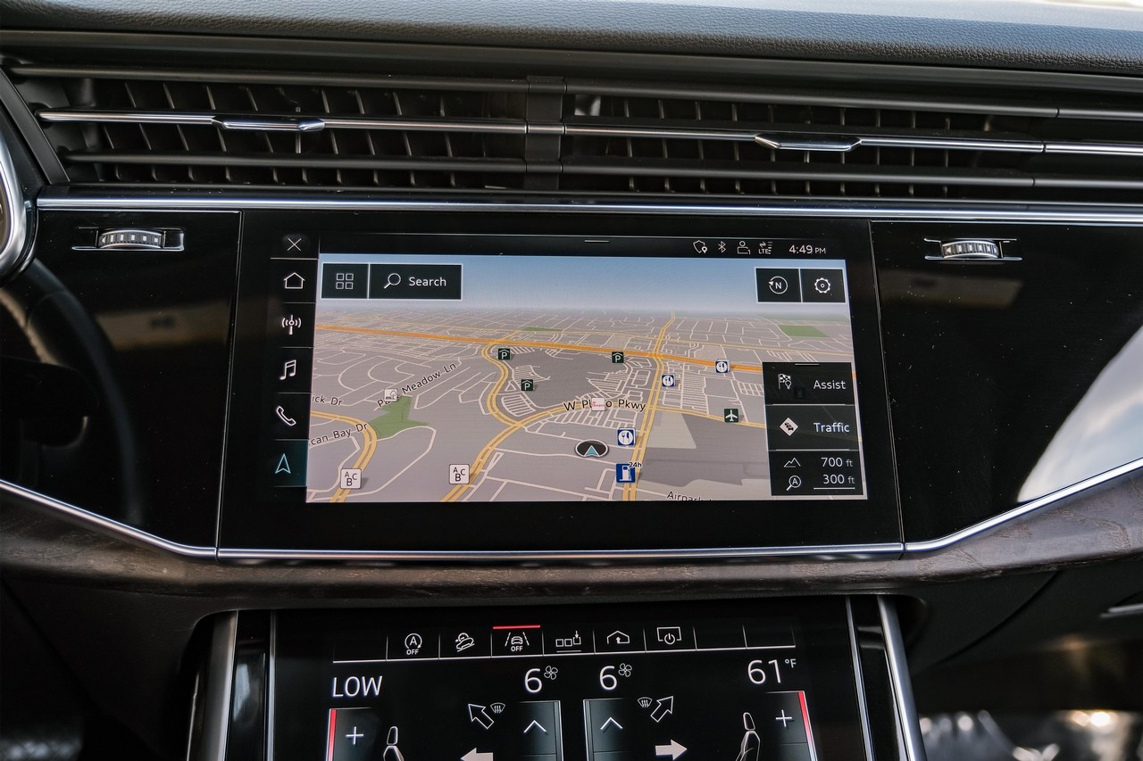 Audi Q8 Vehicle Main Gallery Image 22