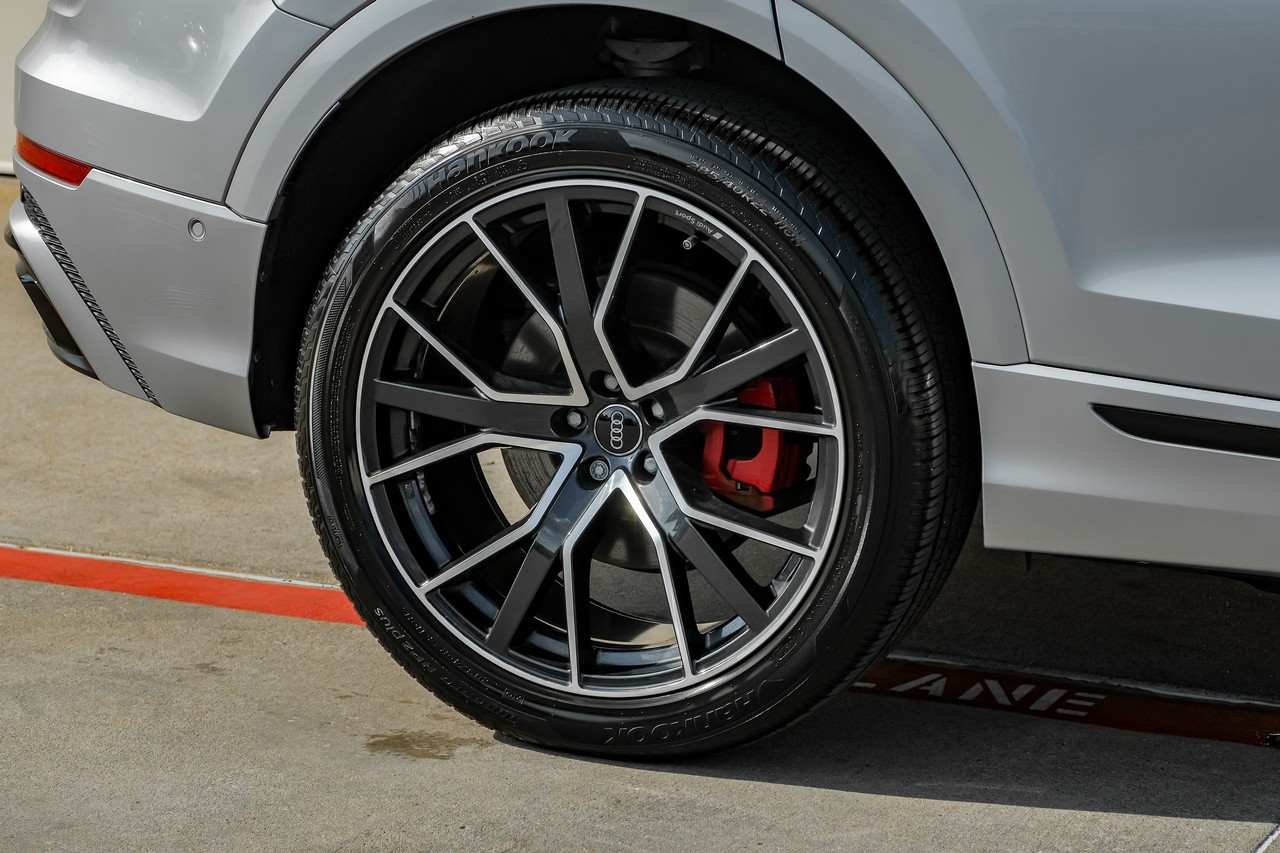 Audi Q8 Vehicle Main Gallery Image 51