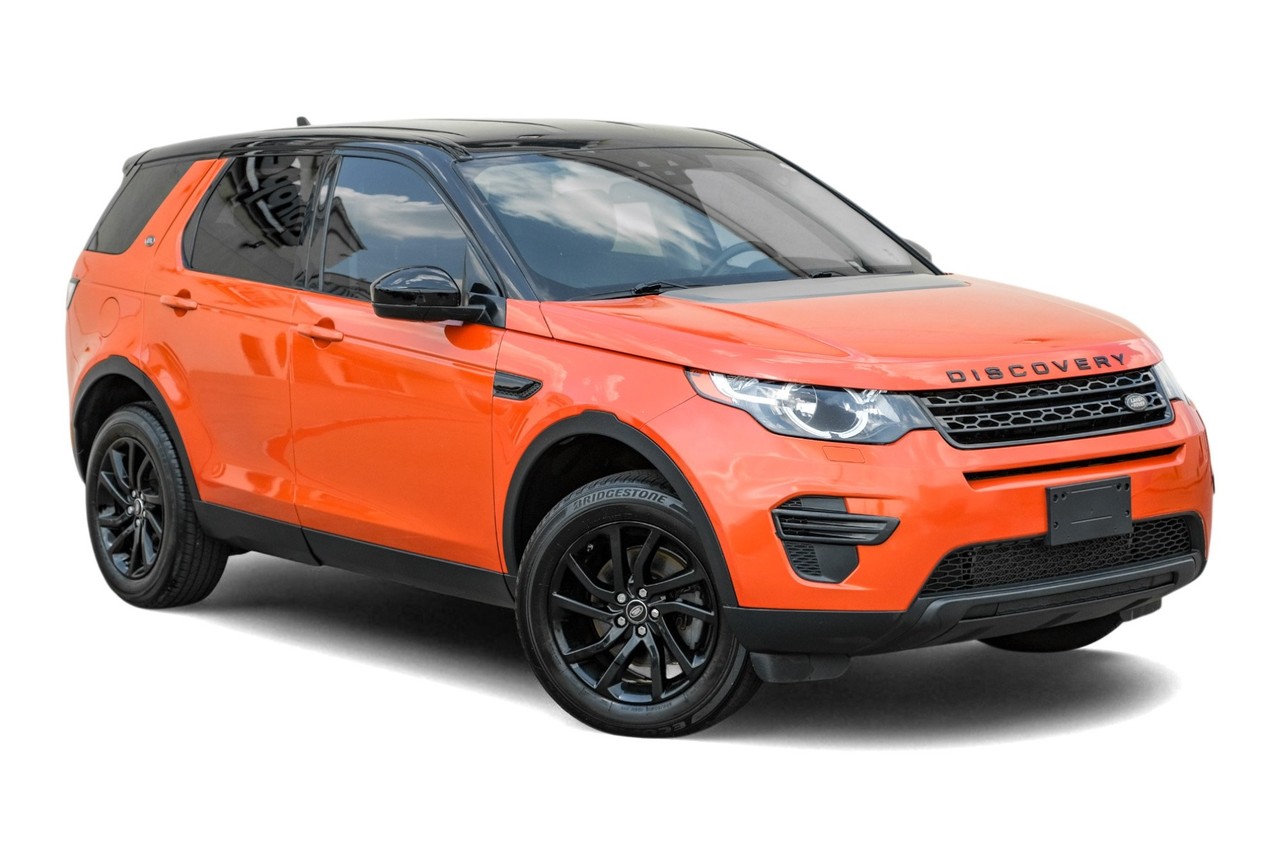 Land Rover Discovery Sport Vehicle Main Gallery Image 06