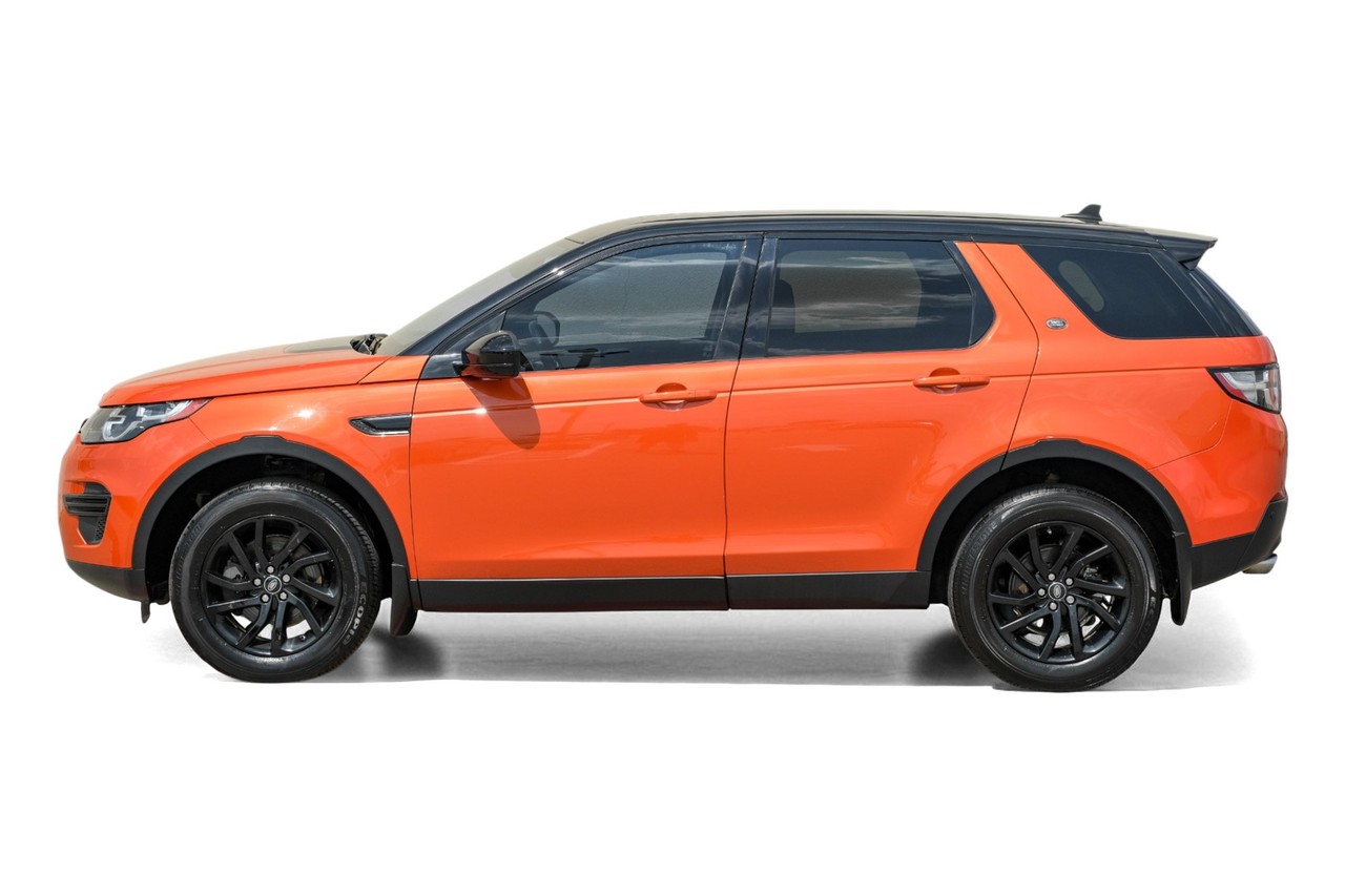 Land Rover Discovery Sport Vehicle Main Gallery Image 11