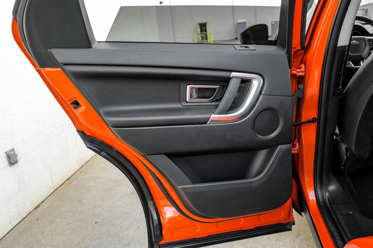 Land Rover Discovery Sport Vehicle Main Gallery Image 43