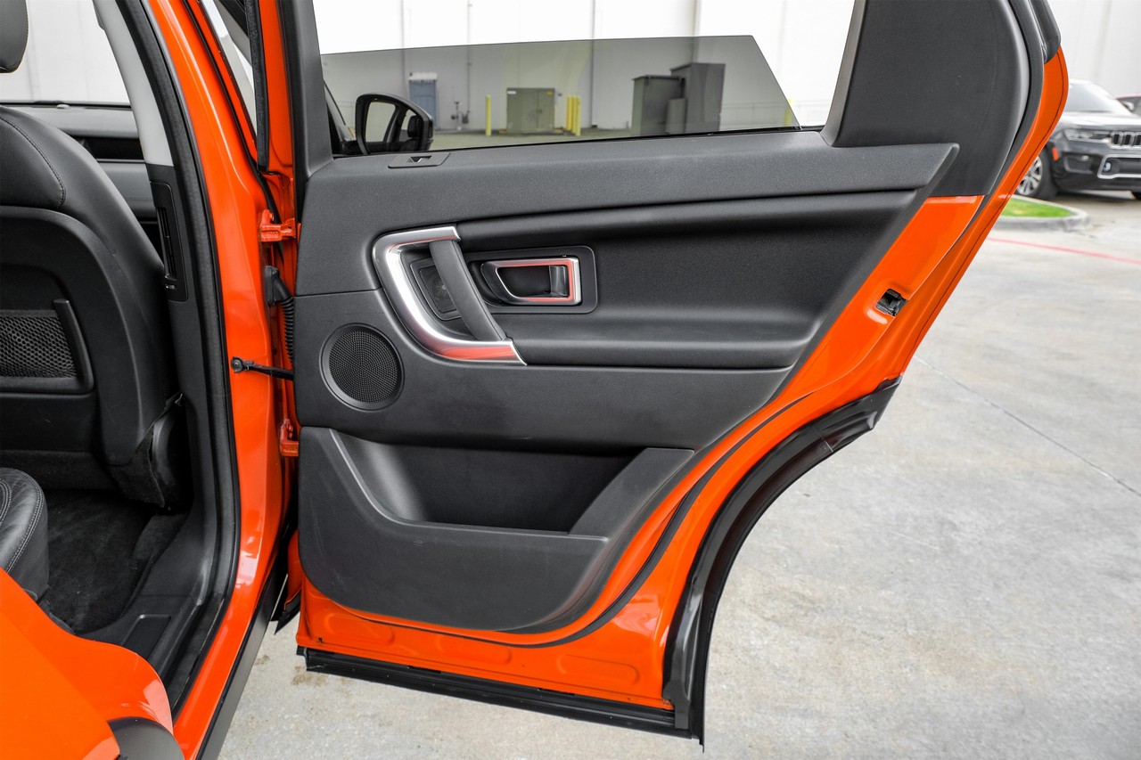 Land Rover Discovery Sport Vehicle Main Gallery Image 44