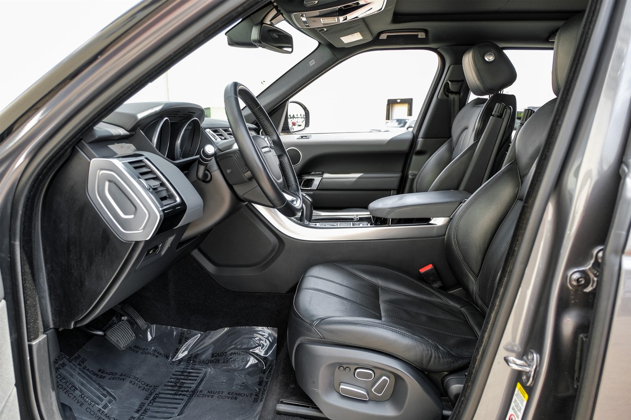 Land Rover Range Rover Sport Vehicle Main Gallery Image 04