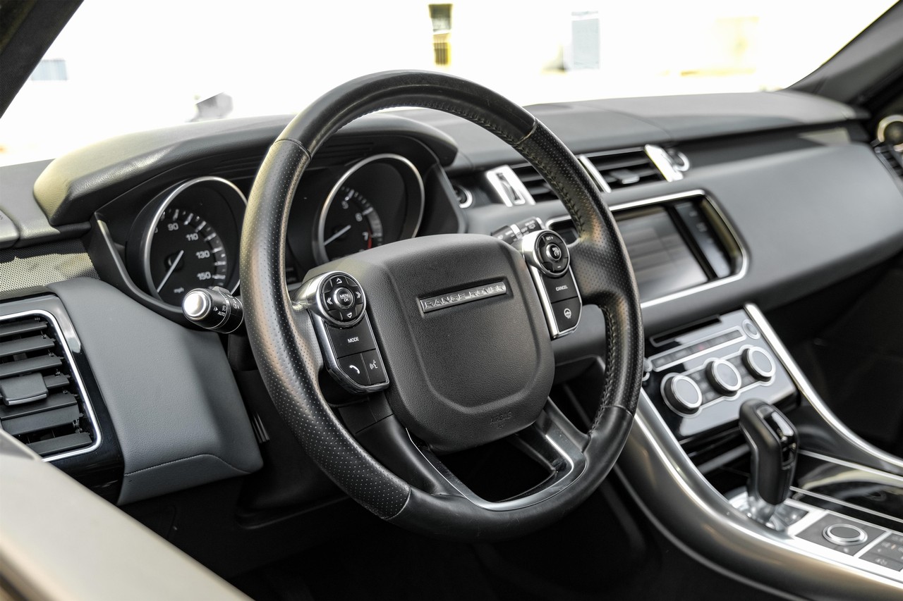 Land Rover Range Rover Sport Vehicle Main Gallery Image 16