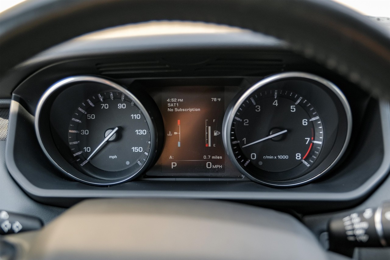 Land Rover Range Rover Sport Vehicle Main Gallery Image 17