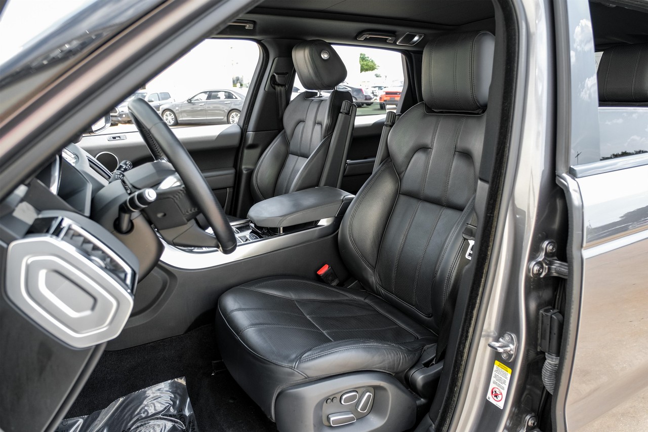 Land Rover Range Rover Sport Vehicle Main Gallery Image 29
