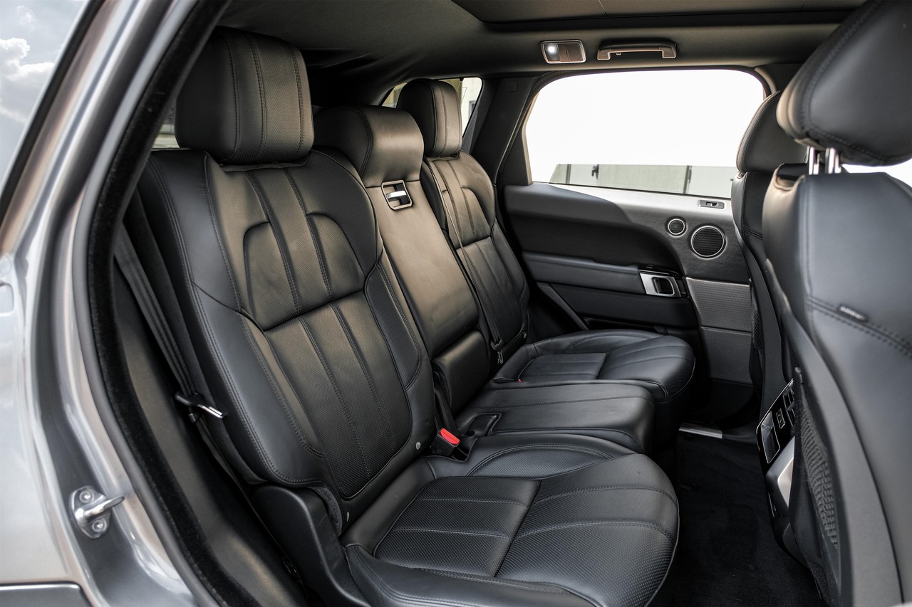 Land Rover Range Rover Sport Vehicle Main Gallery Image 33