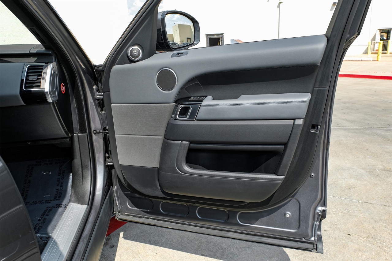 Land Rover Range Rover Sport Vehicle Main Gallery Image 41