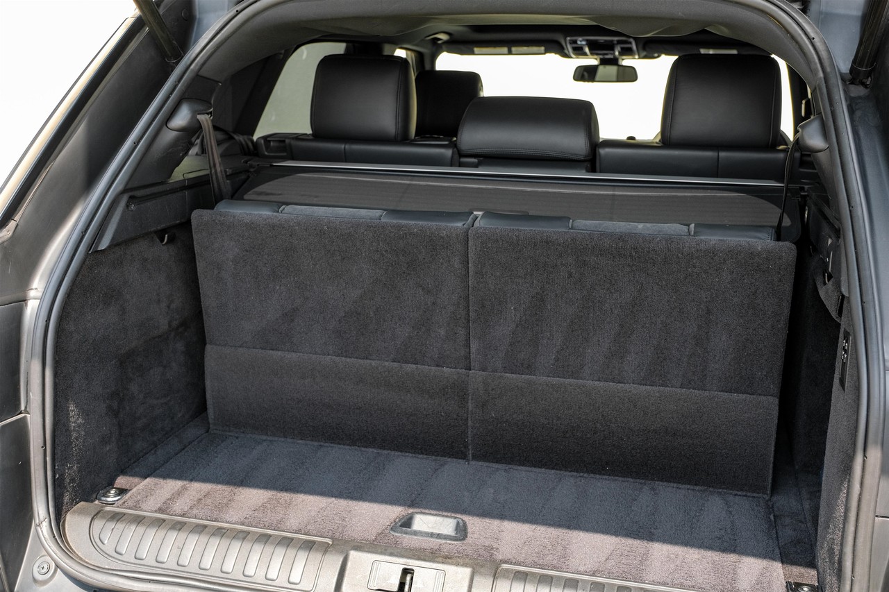Land Rover Range Rover Sport Vehicle Main Gallery Image 46