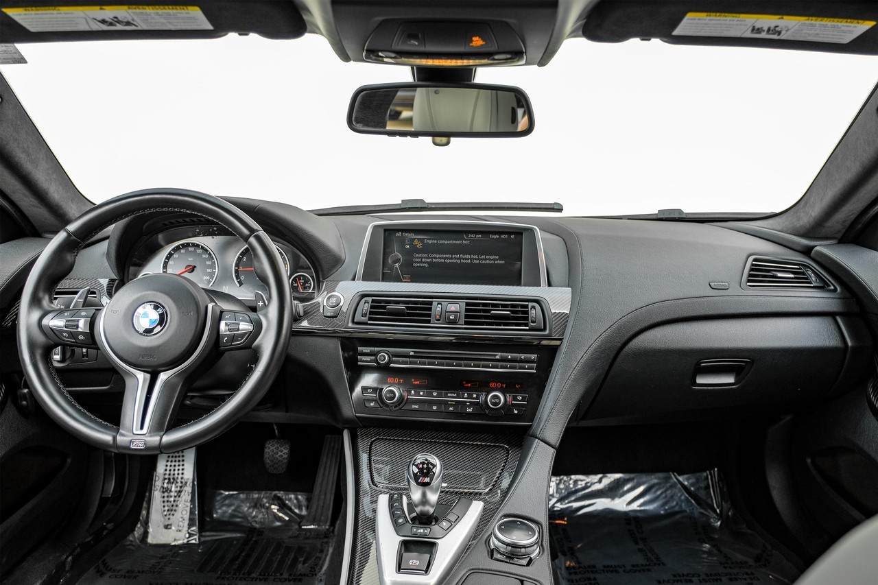 BMW M6 Vehicle Main Gallery Image 14
