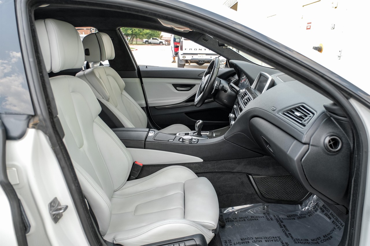 BMW M6 Vehicle Main Gallery Image 32