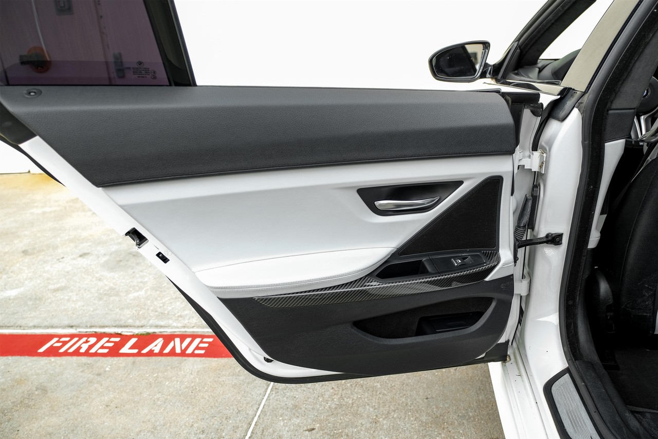 BMW M6 Vehicle Main Gallery Image 45