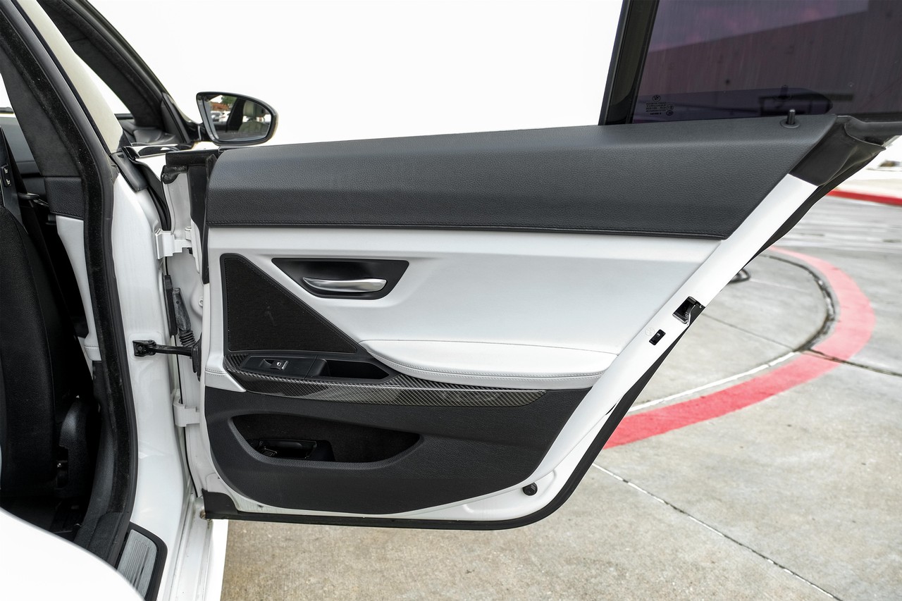 BMW M6 Vehicle Main Gallery Image 46