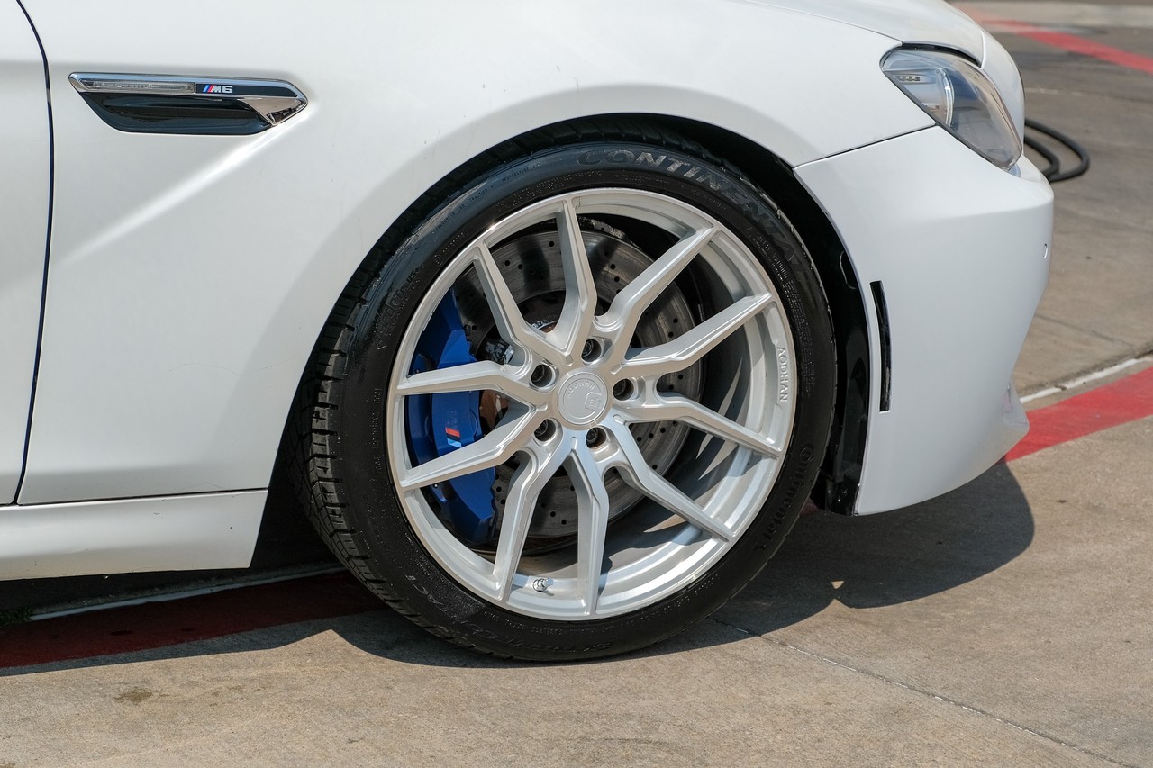 BMW M6 Vehicle Main Gallery Image 51