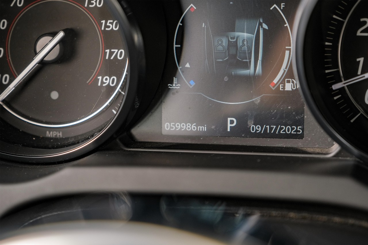 Jaguar F-Type Vehicle Main Gallery Image 18