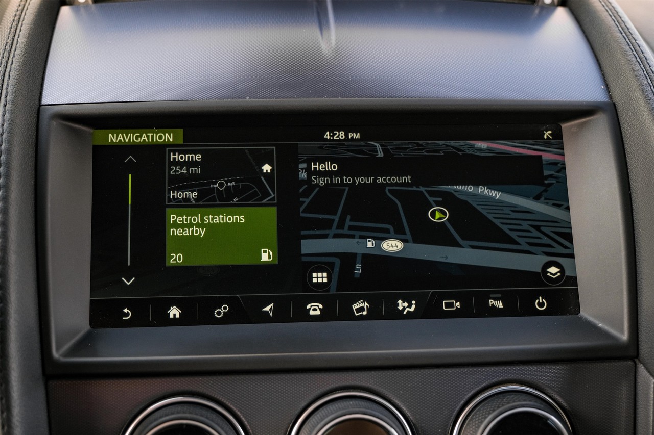 Jaguar F-Type Vehicle Main Gallery Image 20