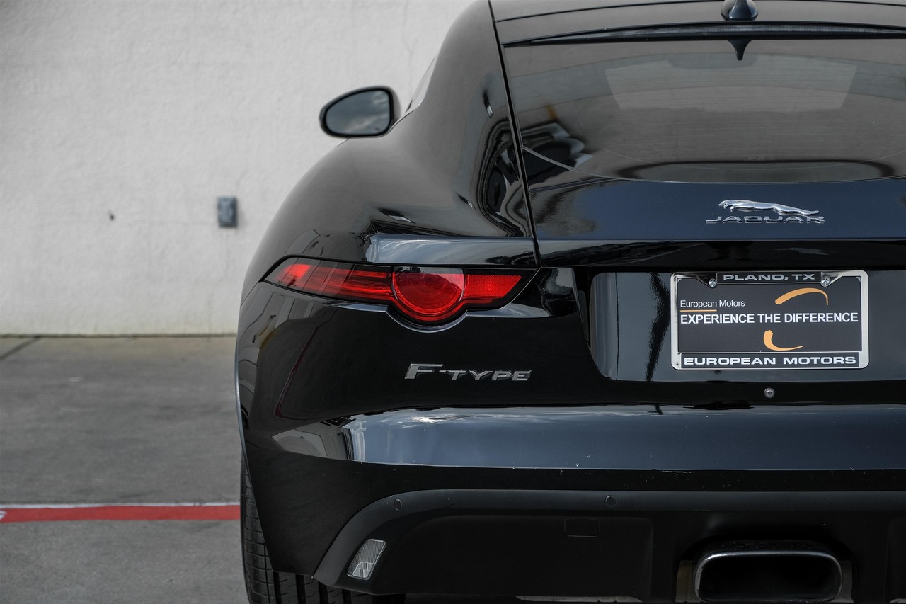 Jaguar F-Type Vehicle Main Gallery Image 38