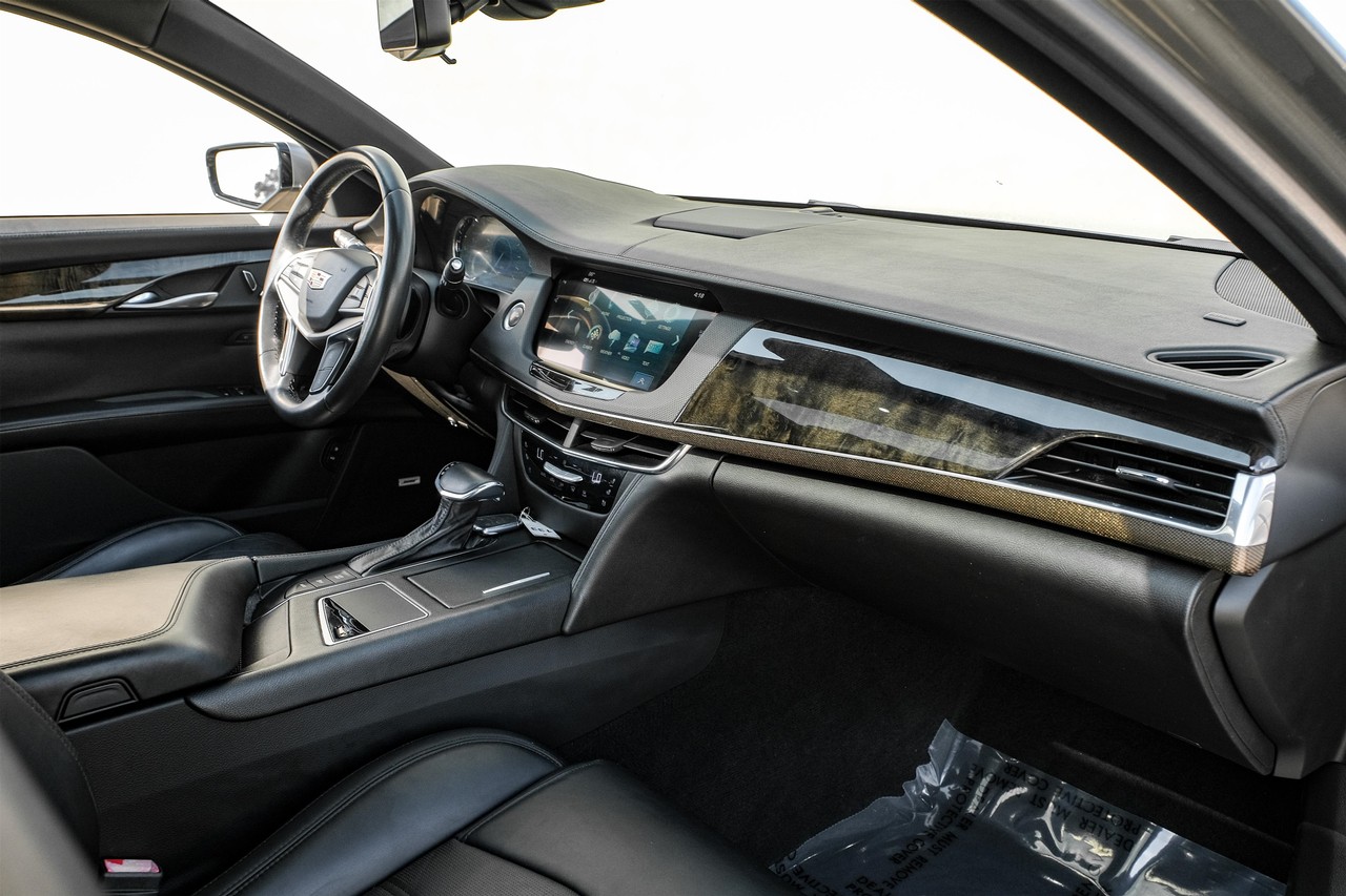 Cadillac CT6 Vehicle Main Gallery Image 12