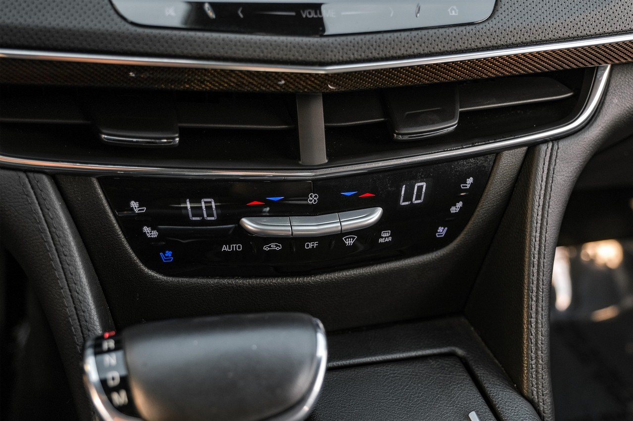Cadillac CT6 Vehicle Main Gallery Image 26