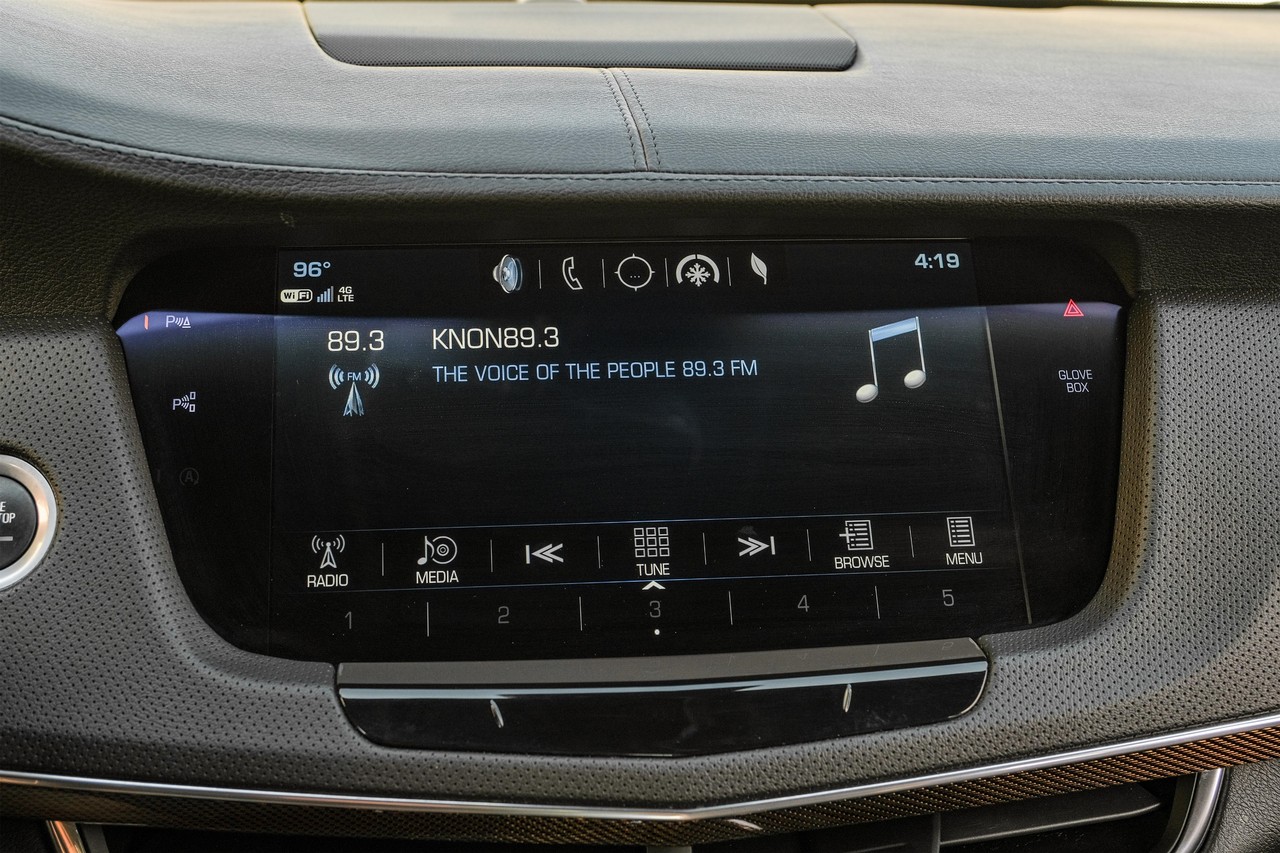 Cadillac CT6 Vehicle Main Gallery Image 28