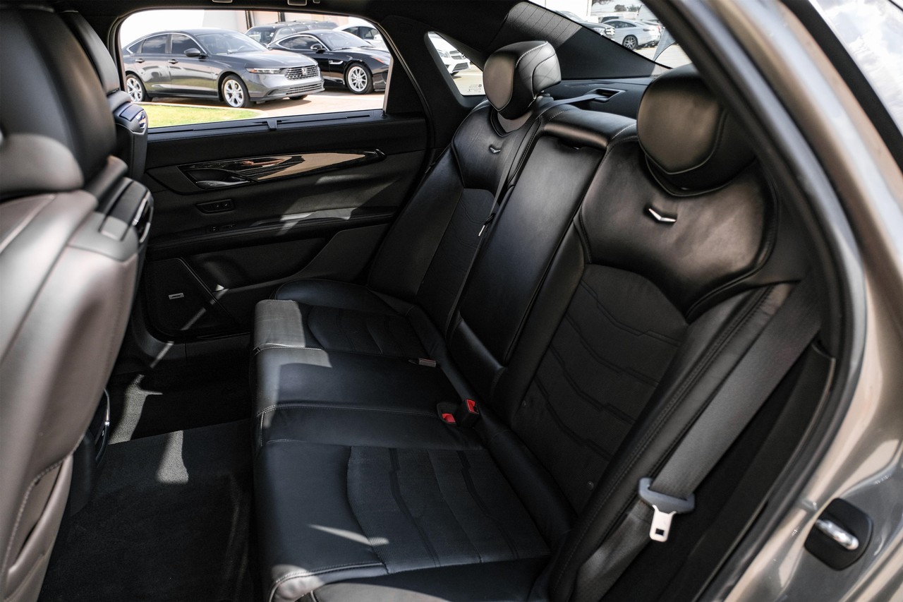 Cadillac CT6 Vehicle Main Gallery Image 35
