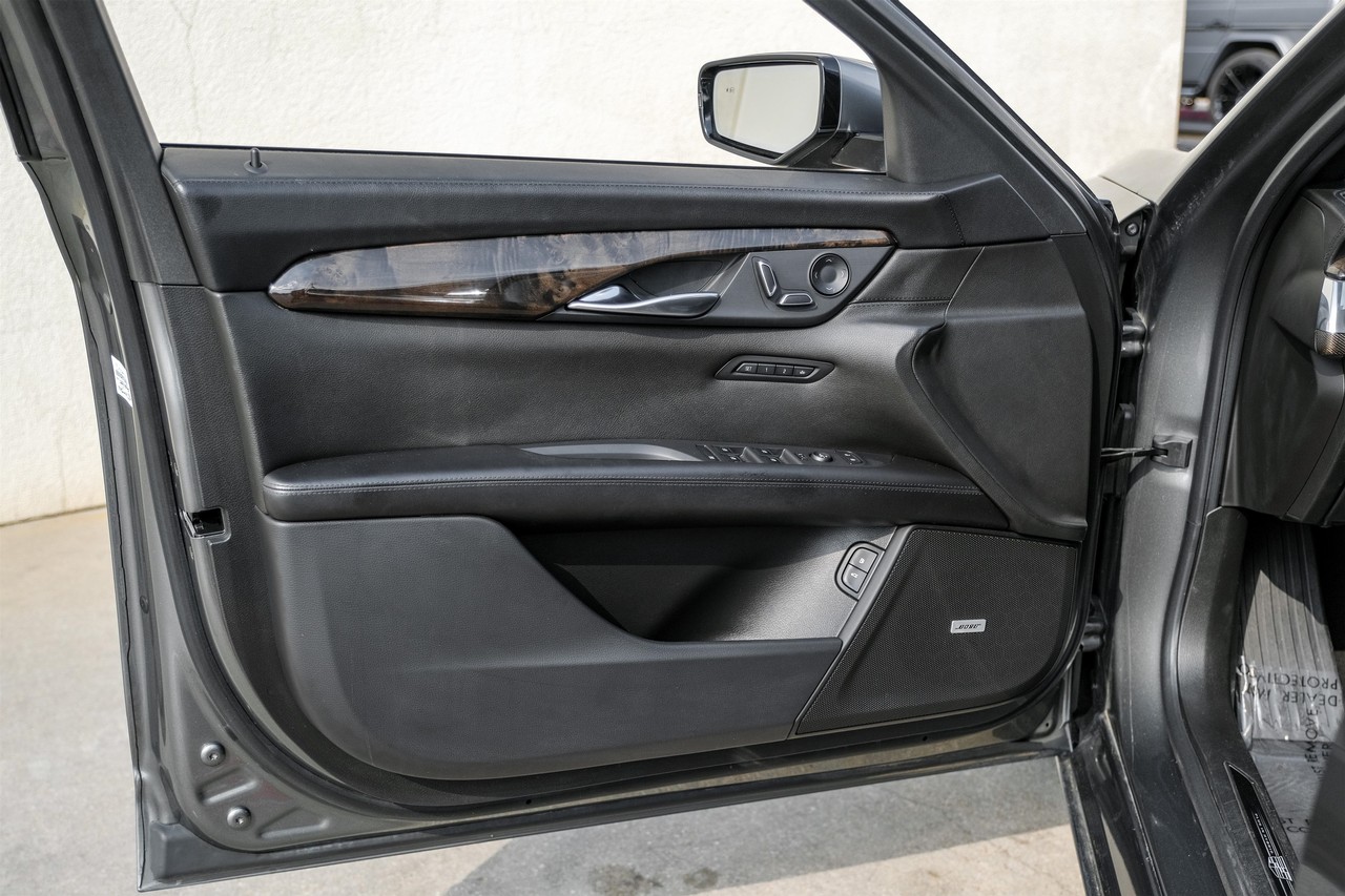 Cadillac CT6 Vehicle Main Gallery Image 38