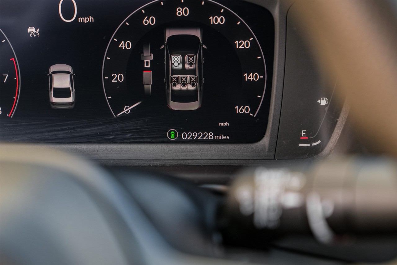 Honda Accord Vehicle Main Gallery Image 19