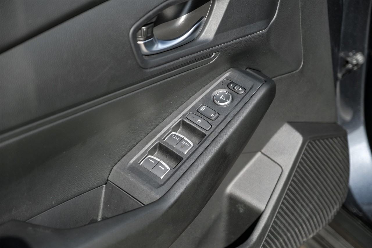 Honda Accord Vehicle Main Gallery Image 40