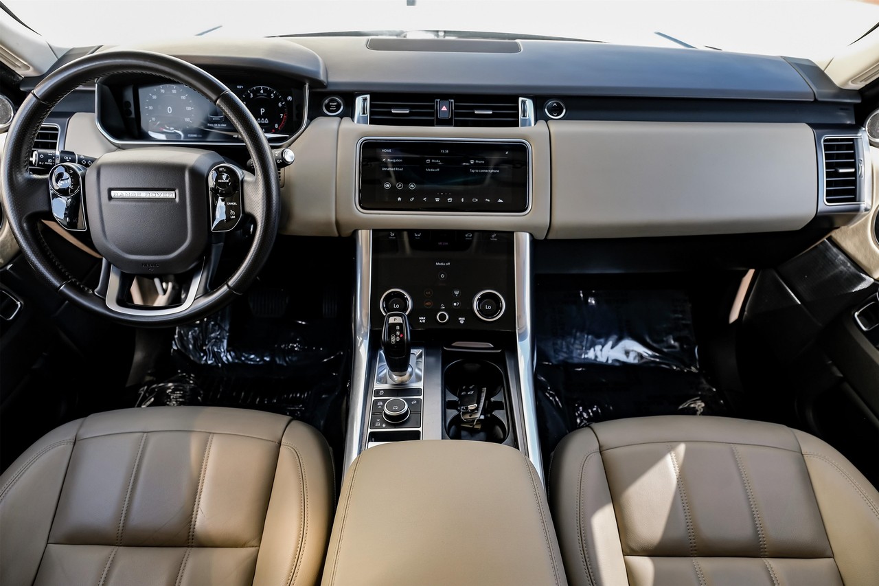 Land Rover Range Rover Sport Vehicle Main Gallery Image 16