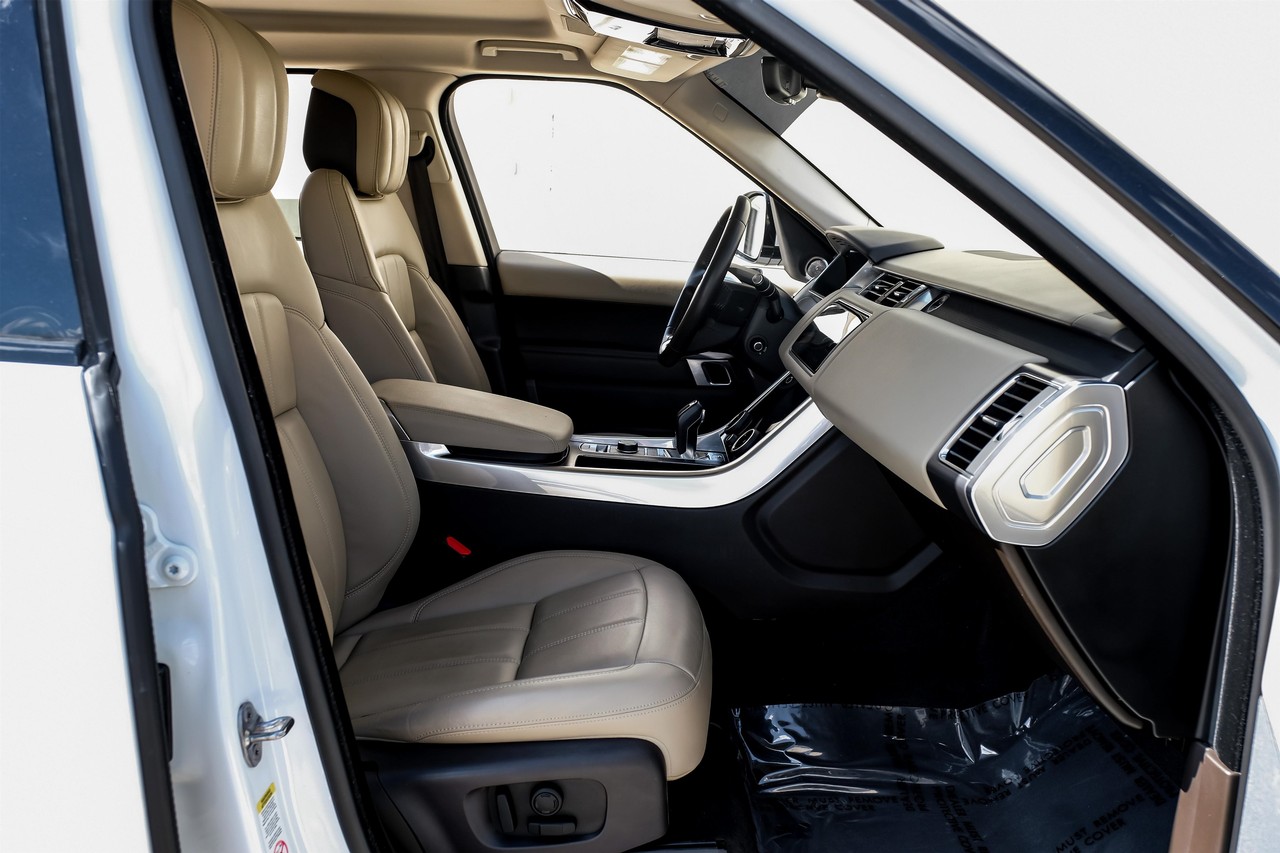 Land Rover Range Rover Sport Vehicle Main Gallery Image 34