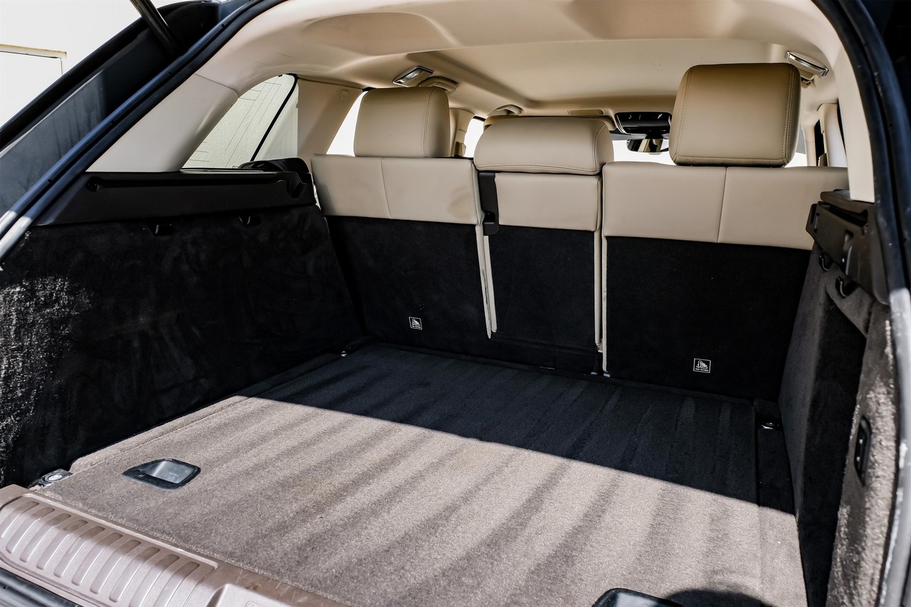 Land Rover Range Rover Sport Vehicle Main Gallery Image 49
