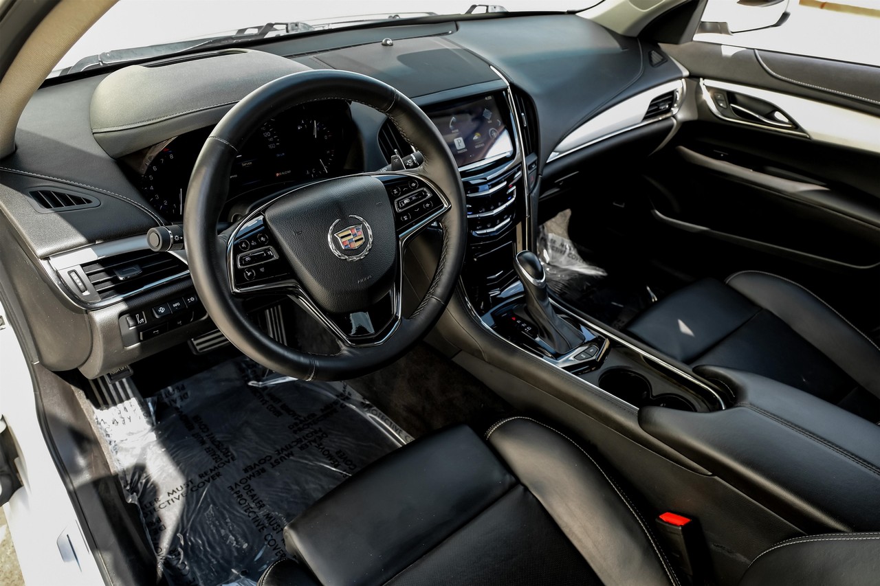 Cadillac ATS Vehicle Main Gallery Image 03