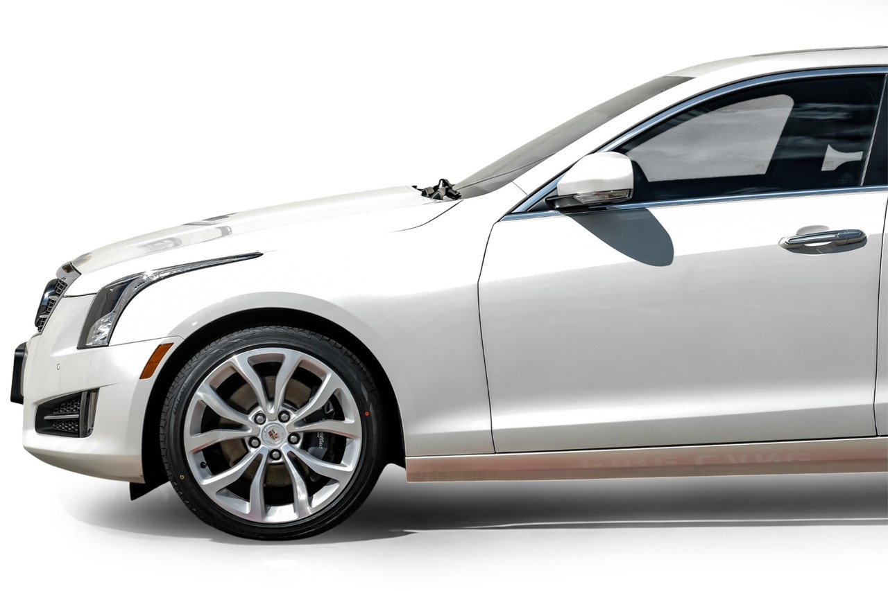 Cadillac ATS Vehicle Main Gallery Image 14