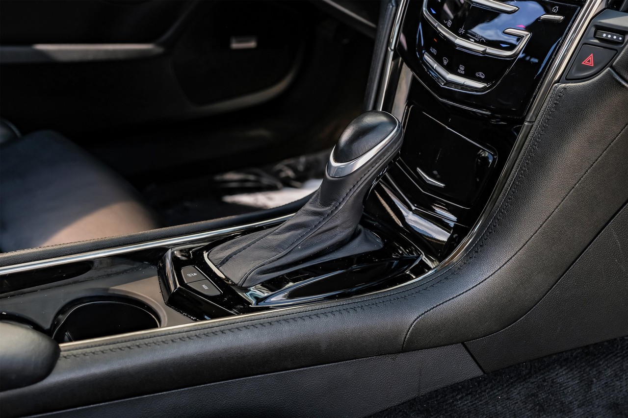 Cadillac ATS Vehicle Main Gallery Image 27