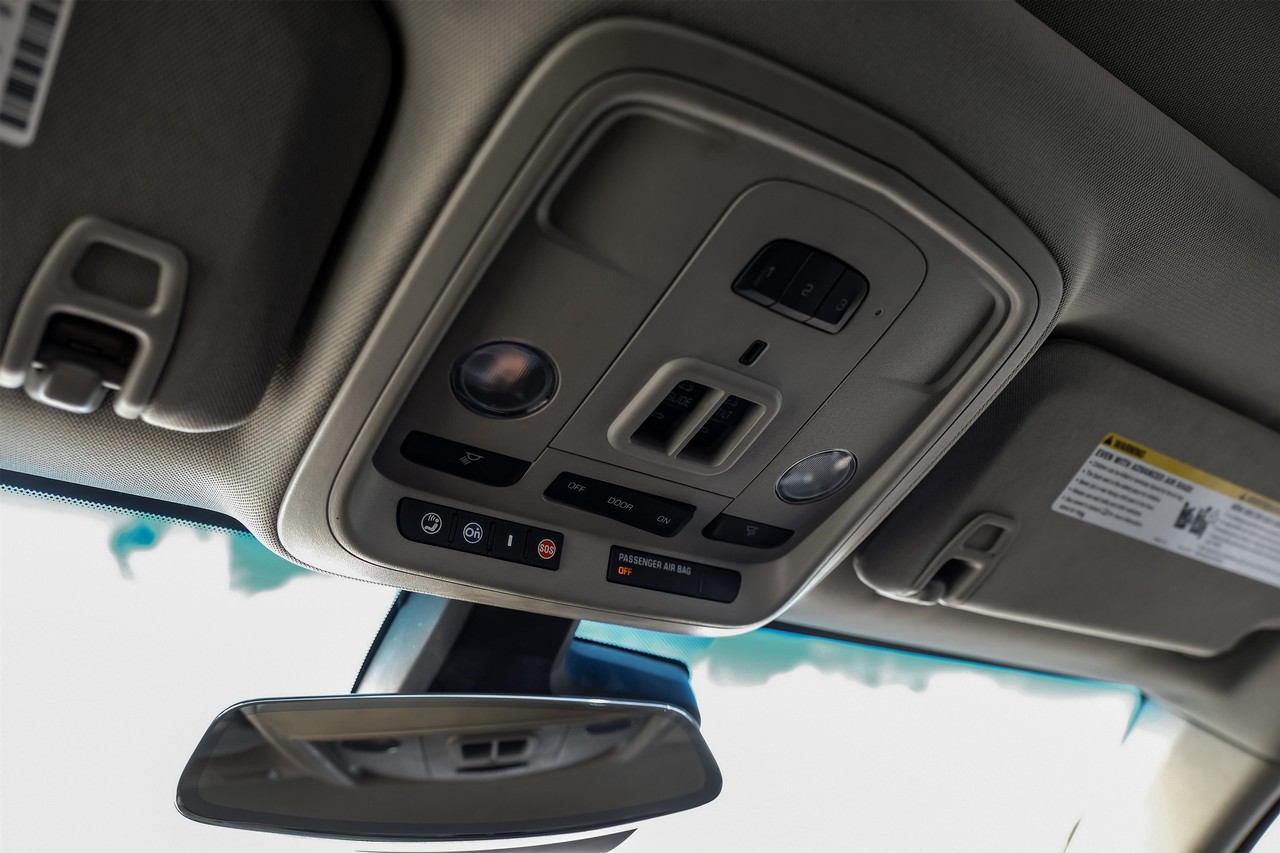 Cadillac ATS Vehicle Main Gallery Image 31