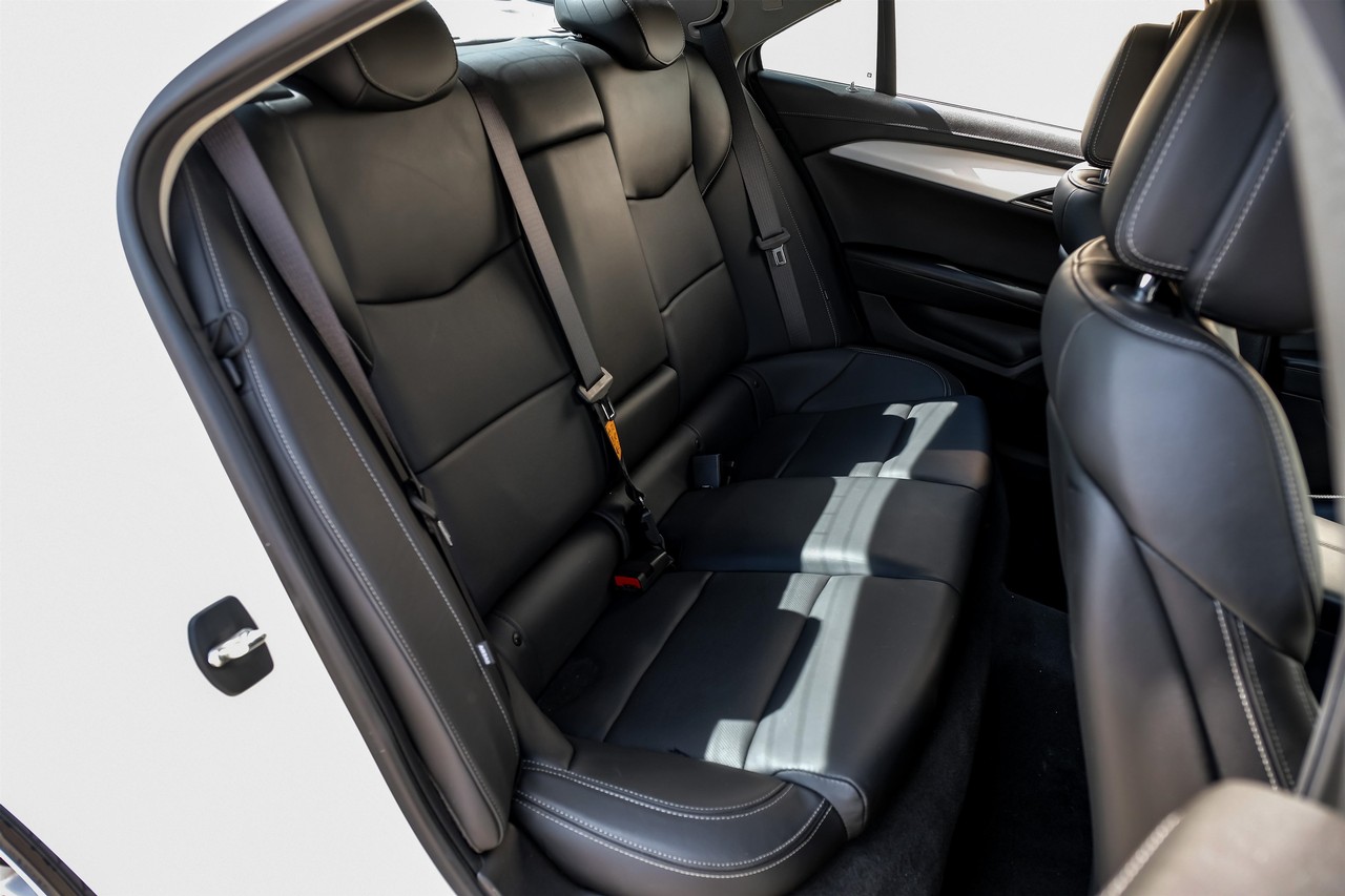 Cadillac ATS Vehicle Main Gallery Image 35