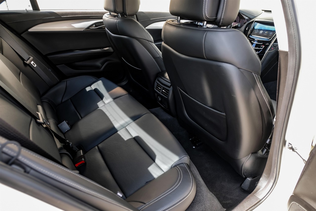 Cadillac ATS Vehicle Main Gallery Image 36
