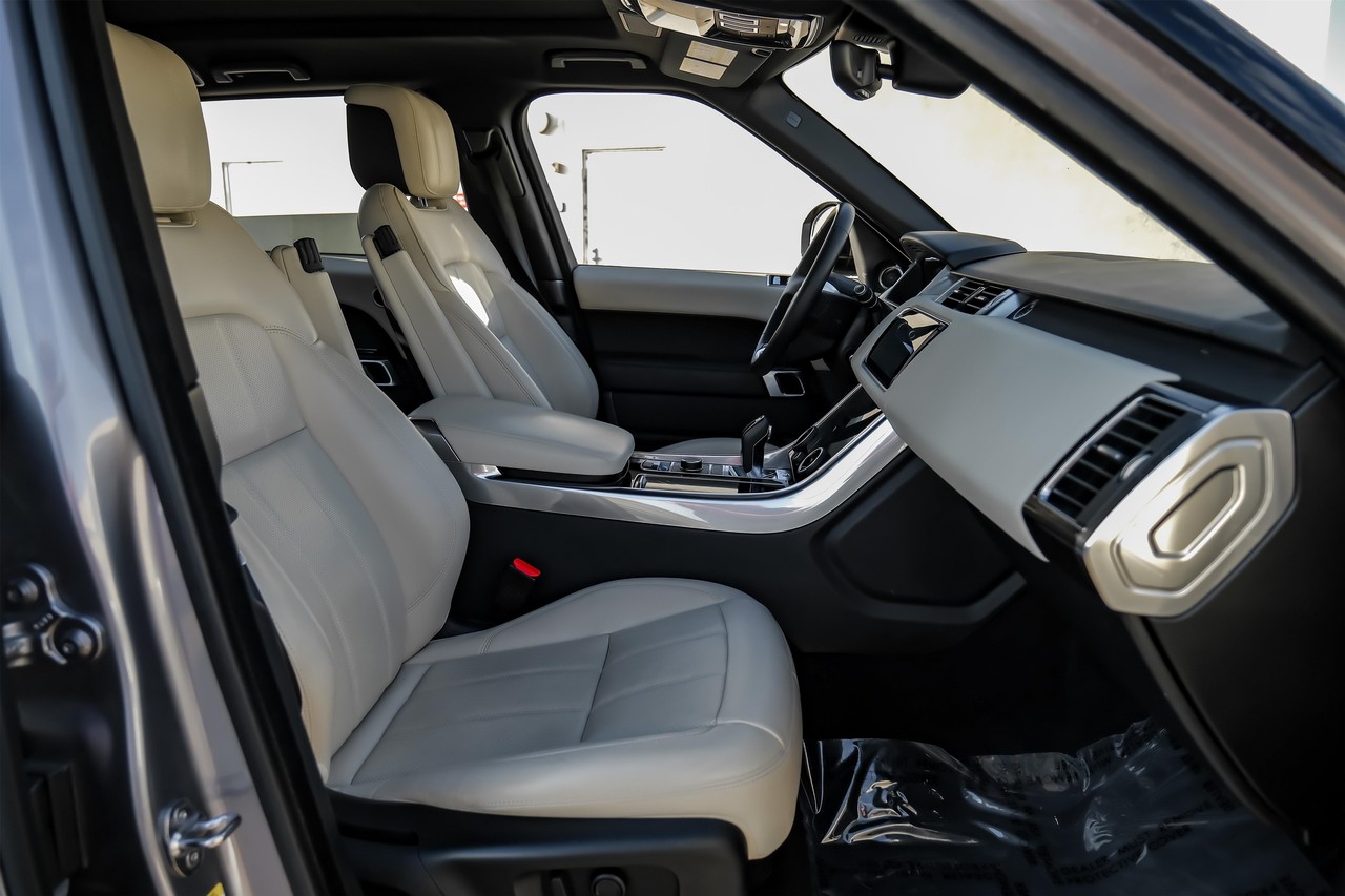 Land Rover Range Rover Sport Vehicle Main Gallery Image 22