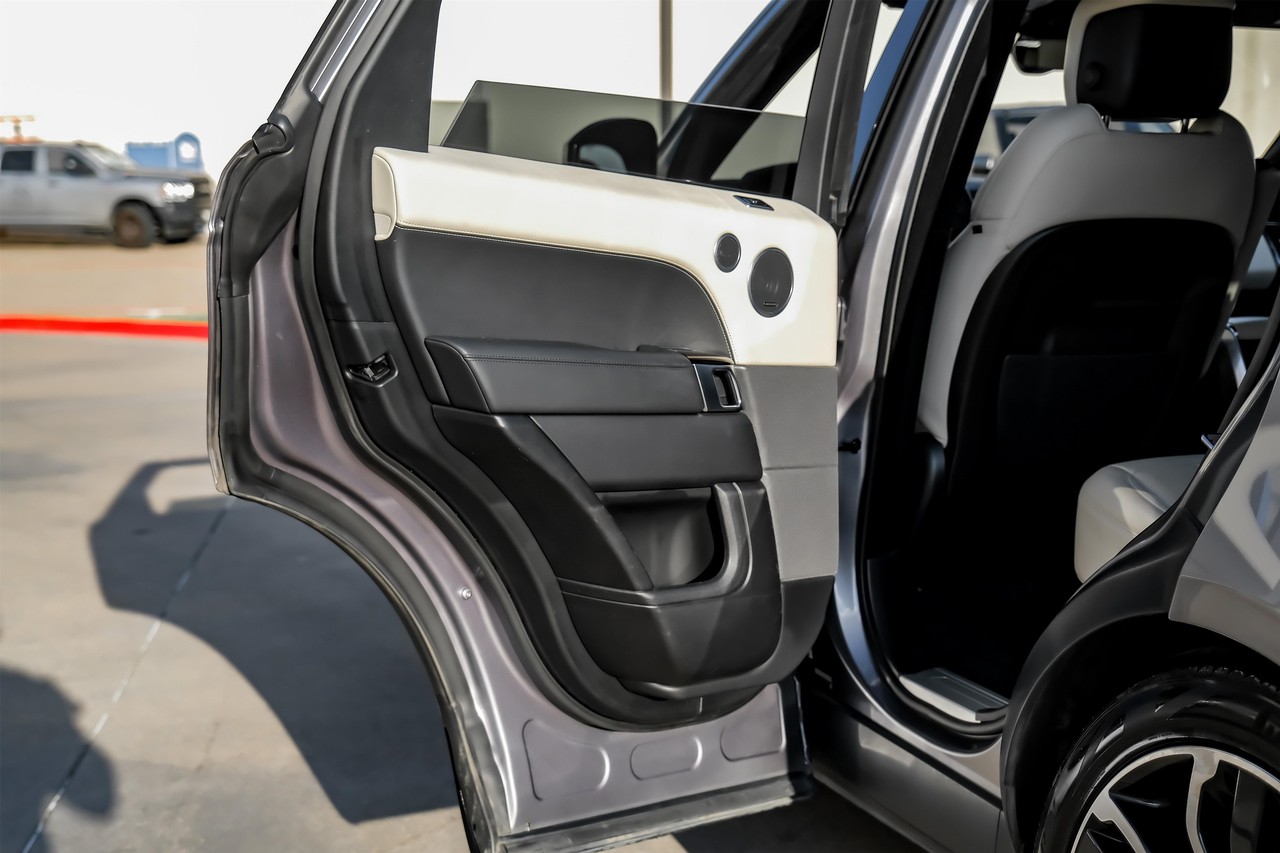 Land Rover Range Rover Sport Vehicle Main Gallery Image 34