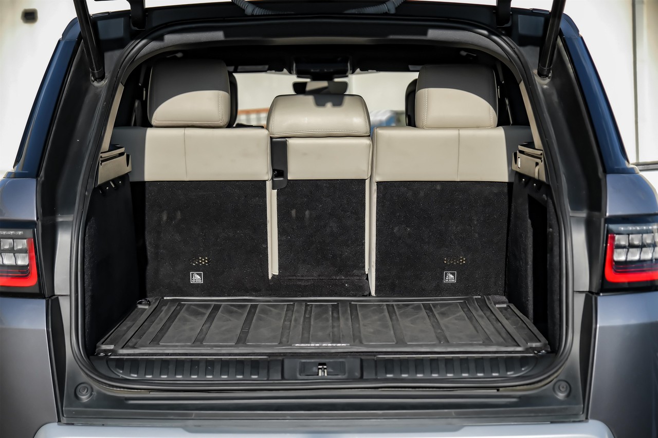 Land Rover Range Rover Sport Vehicle Main Gallery Image 38