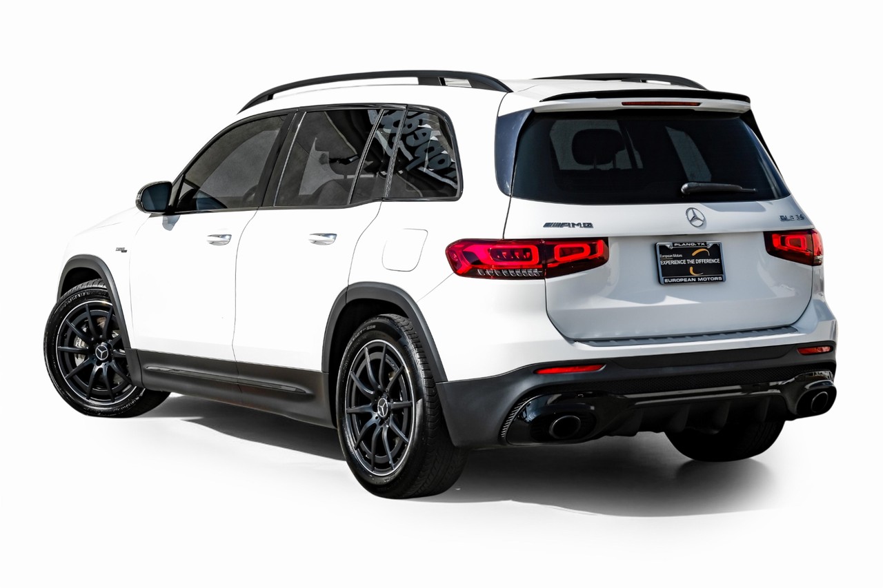 Mercedes-Benz GLB Vehicle Main Gallery Image 11