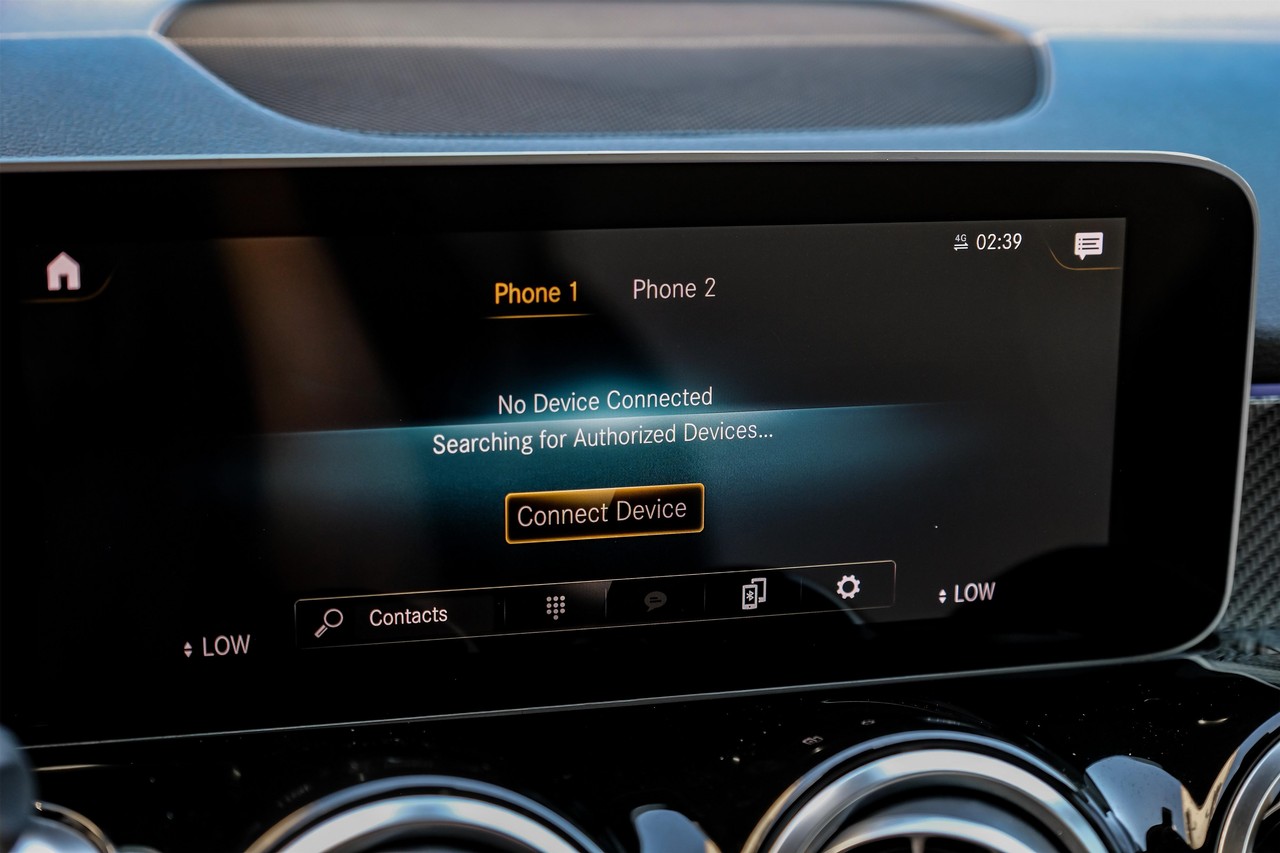 Mercedes-Benz GLB Vehicle Main Gallery Image 25