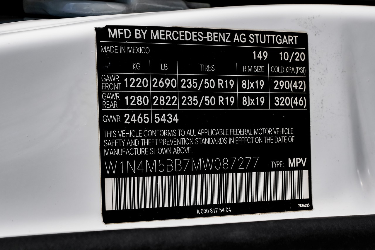 Mercedes-Benz GLB Vehicle Main Gallery Image 50