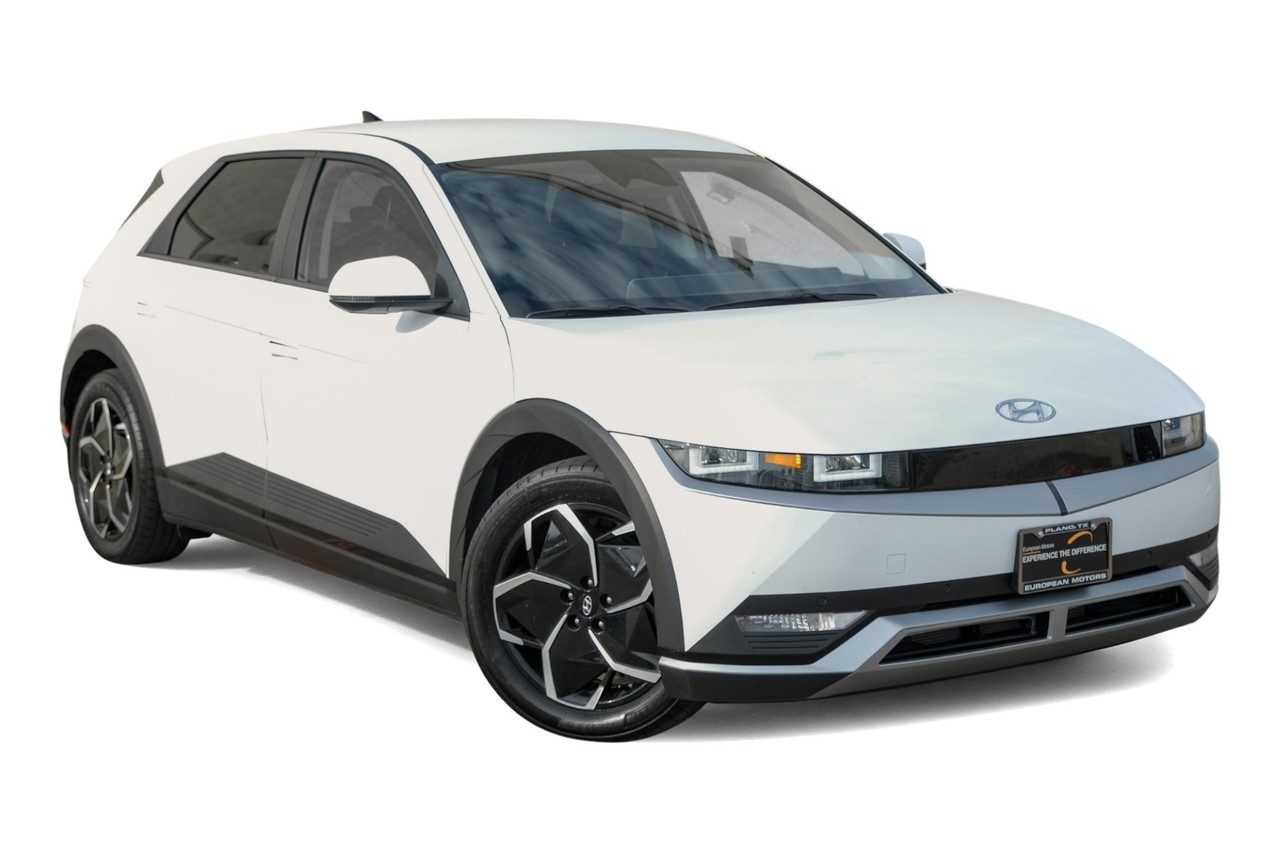 Hyundai IONIQ 5 Vehicle Main Gallery Image 06